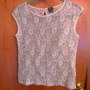 Eddie Bauer Elegant Lace cap sleeve Top - Cream size M